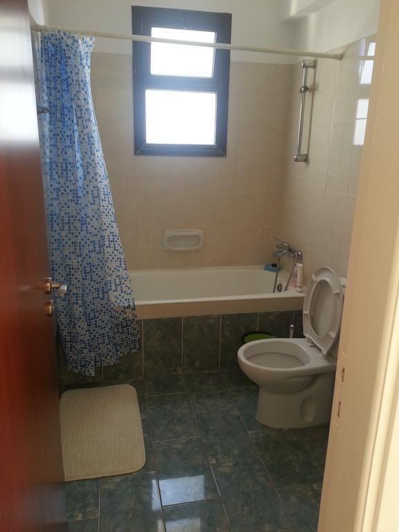 Faros Beach Apt A4 Apartment *